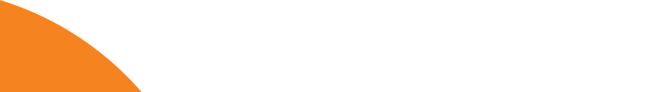 patiente Sientra souriante et portant un haut décolleté